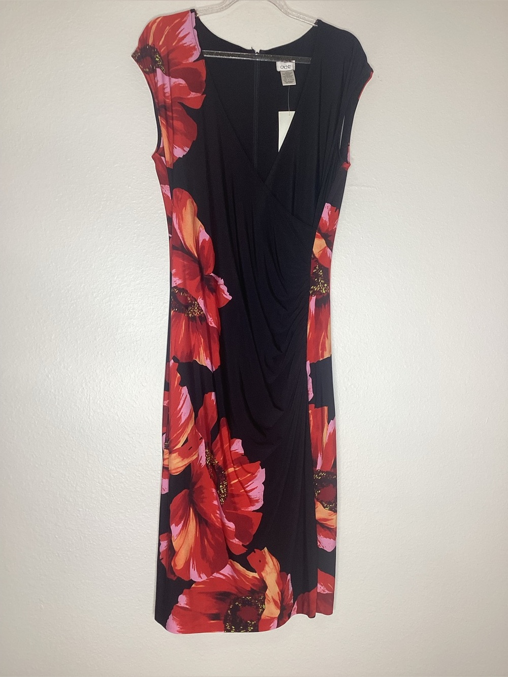 Cache NEW Wrap Front Ruched Dress Black Red Floral NWT 6